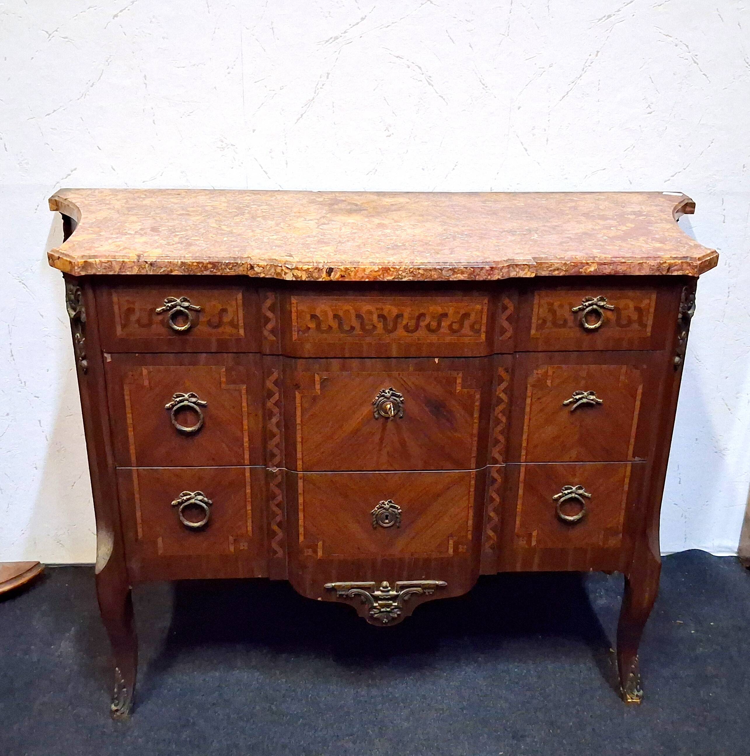 Curved marquetry commode – Marble top – Transitional style