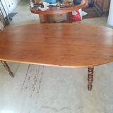 Oval farm table
