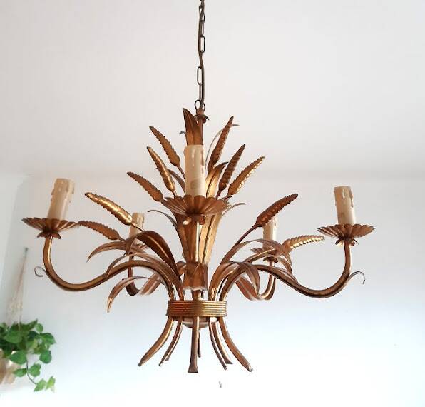 Hollywood Regency style ear of wheat chandelier, circa 1960