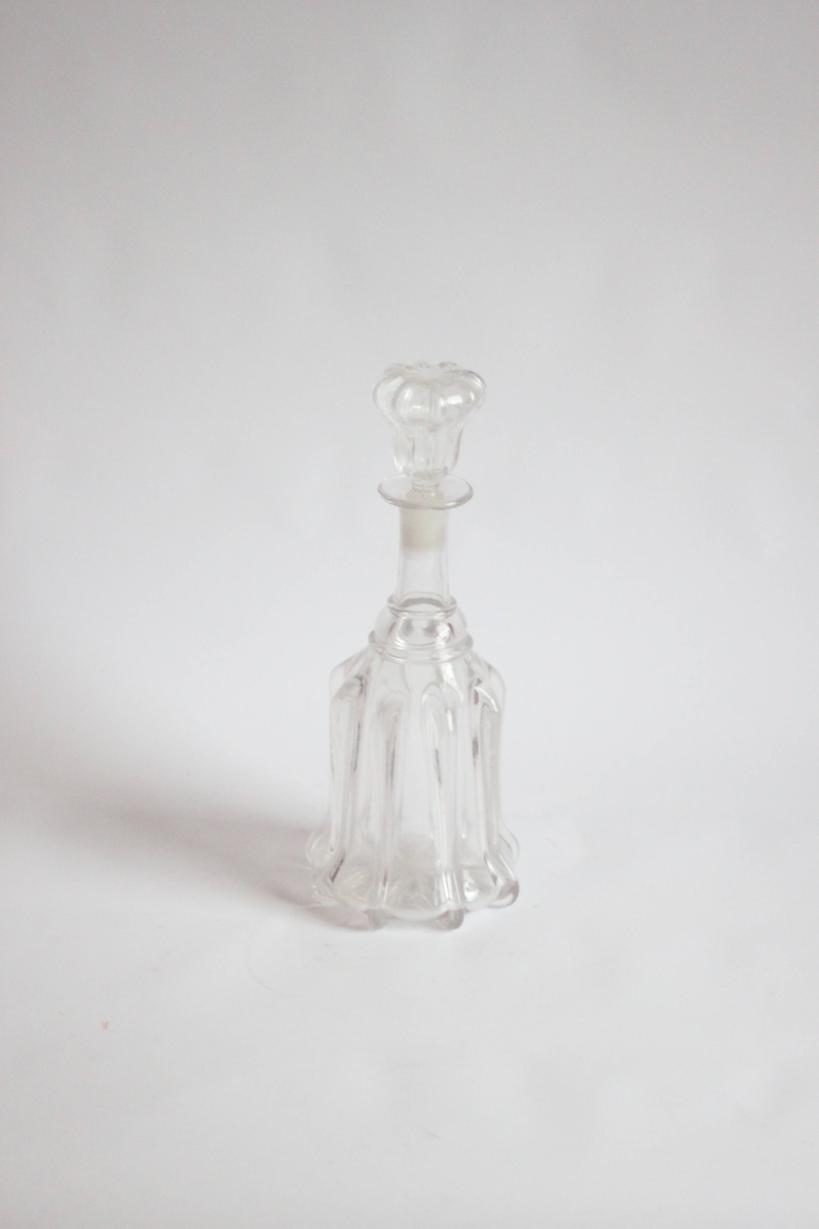 Victorian era bell decanter, UK 19th