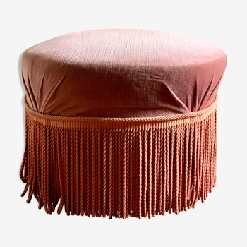 Vintage fringed pouf