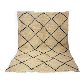 Handmade wool berber rug 196 x 135 cm