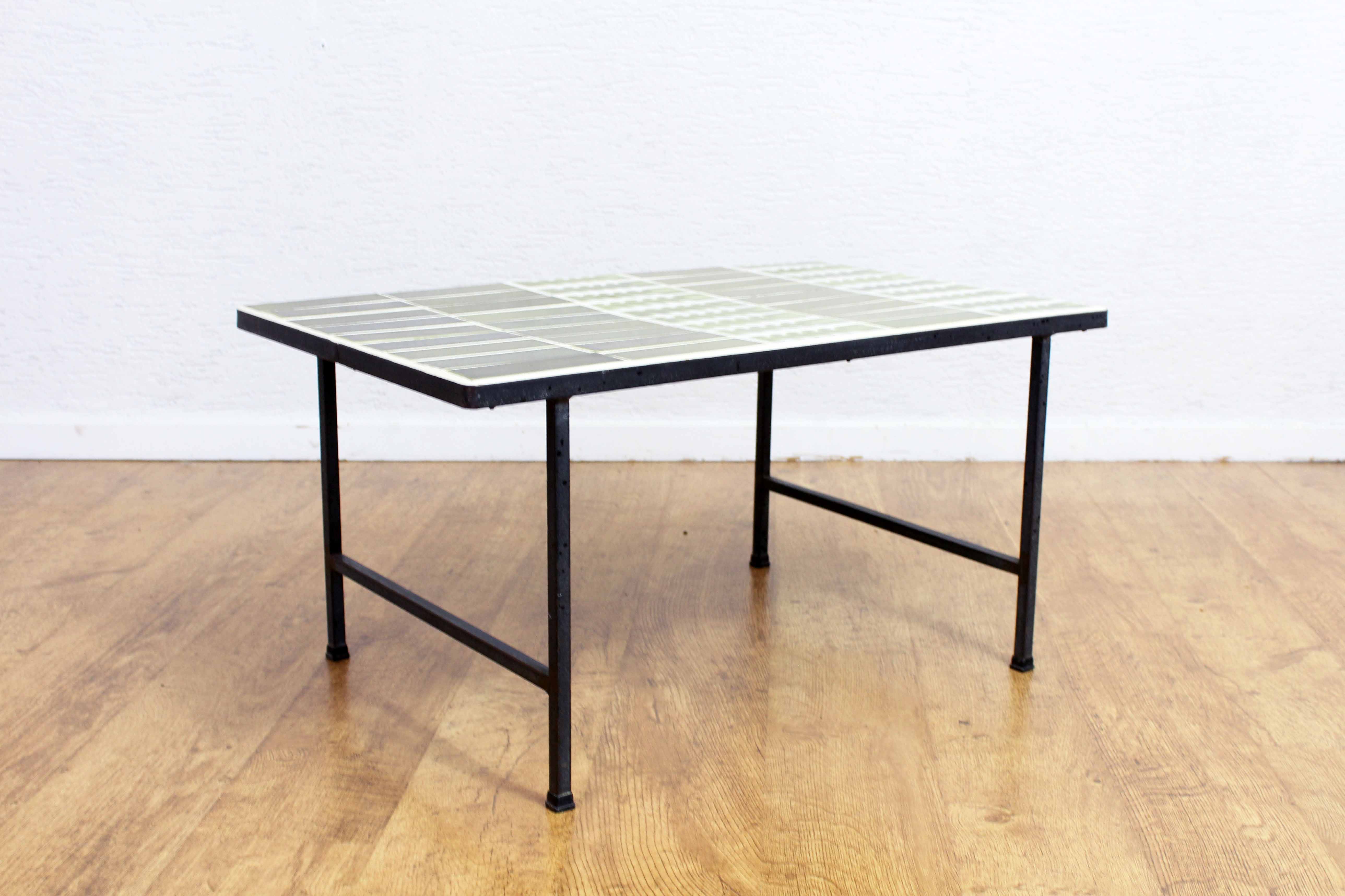 Table basse en céramique années 50