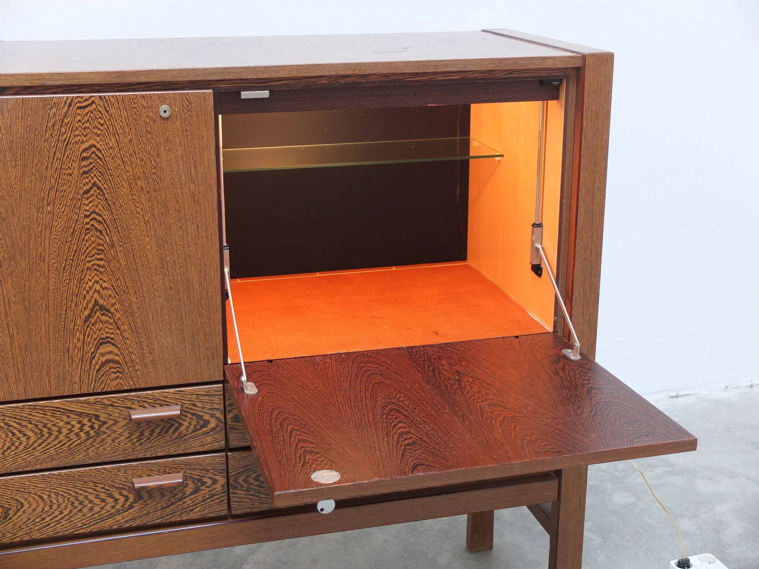 N-Line 'Team Program 500' double bar cabinet in wenge, 1966