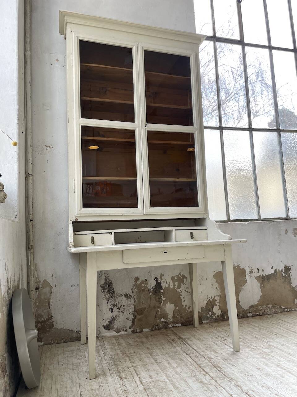 20th century showcase office