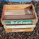 Set of 3 stackable vegetable trays