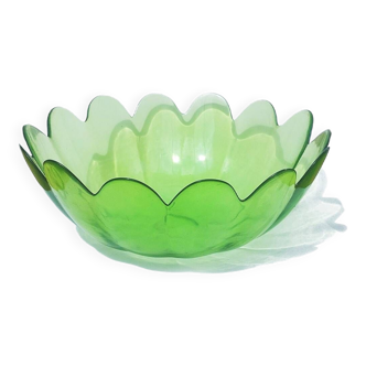 Petal salad bowl