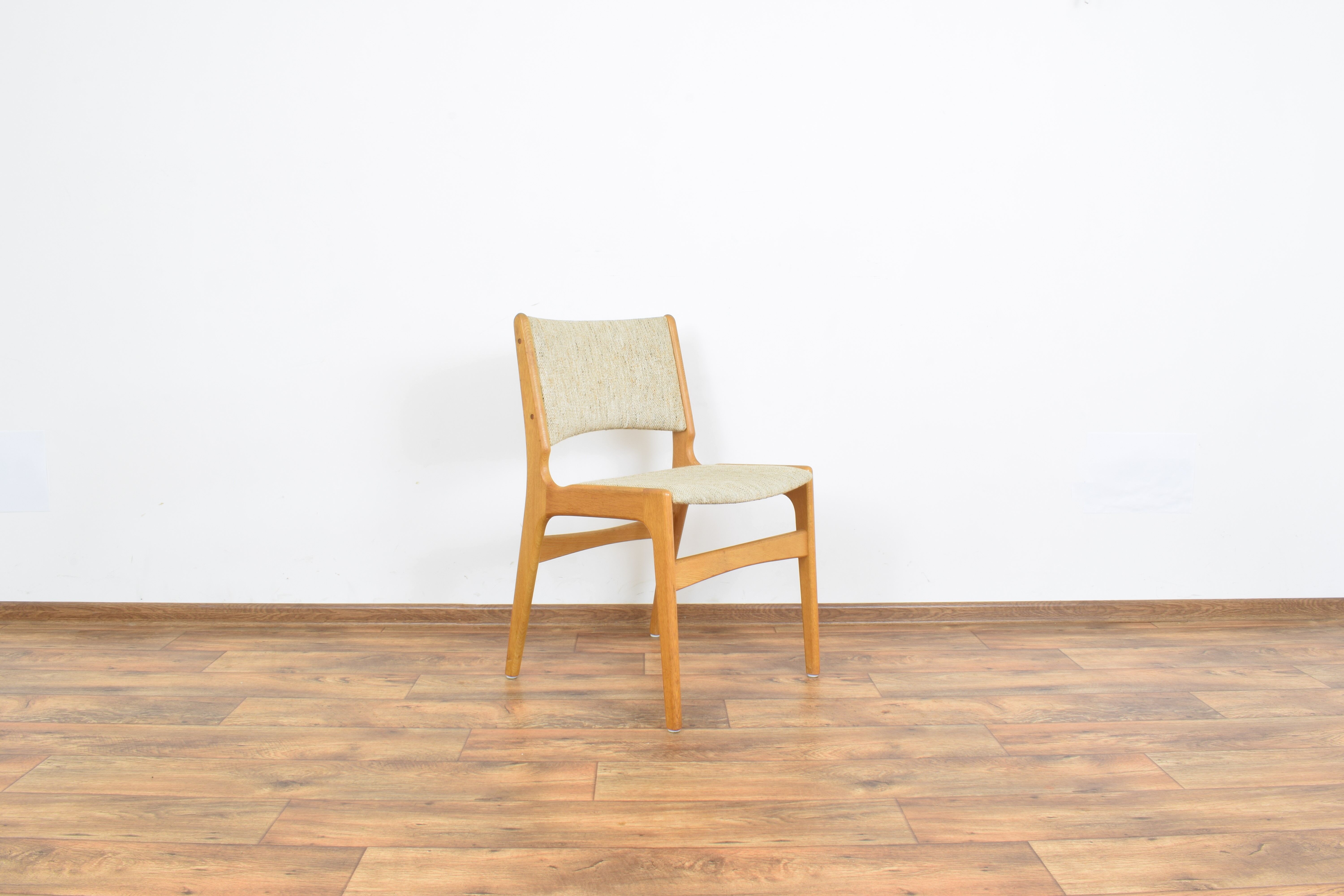 Chaises de salle à manger danoises du milieu du siècle par E. Buch, années 1960, ensemble de 4
