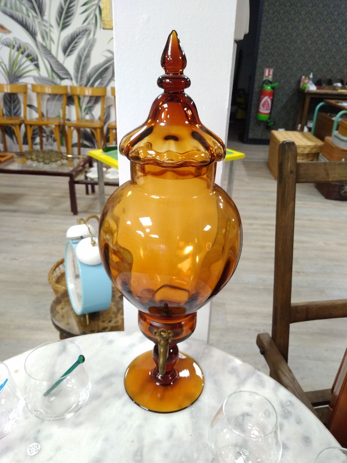 Glass fountain