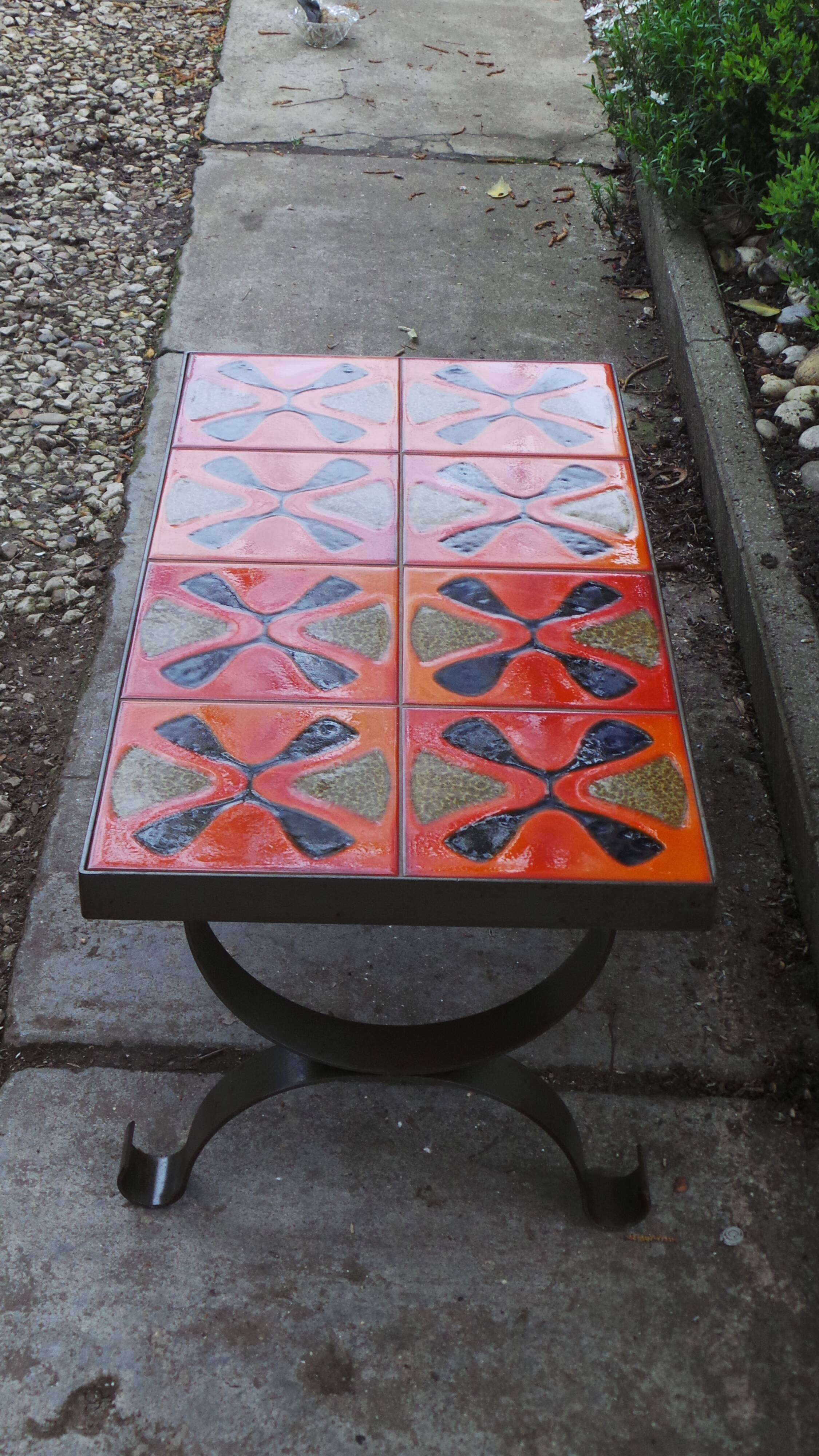 Table low ceramic vintage