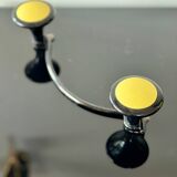 Patère double en métal jaune et noir