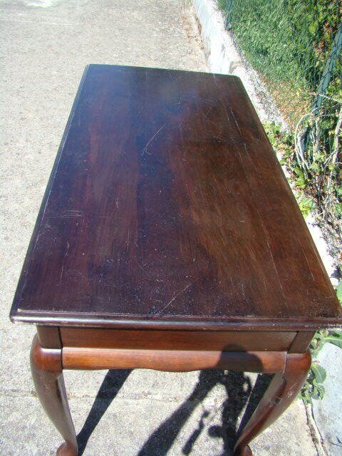 St old English desk