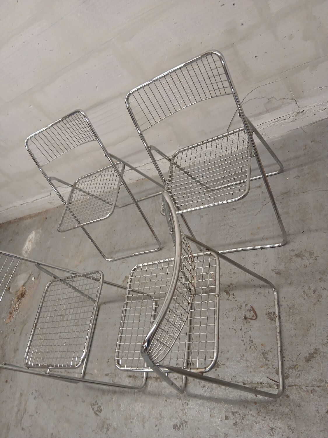 Set of 4 Ted Net chairs.