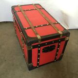 Old mail trunk 1900