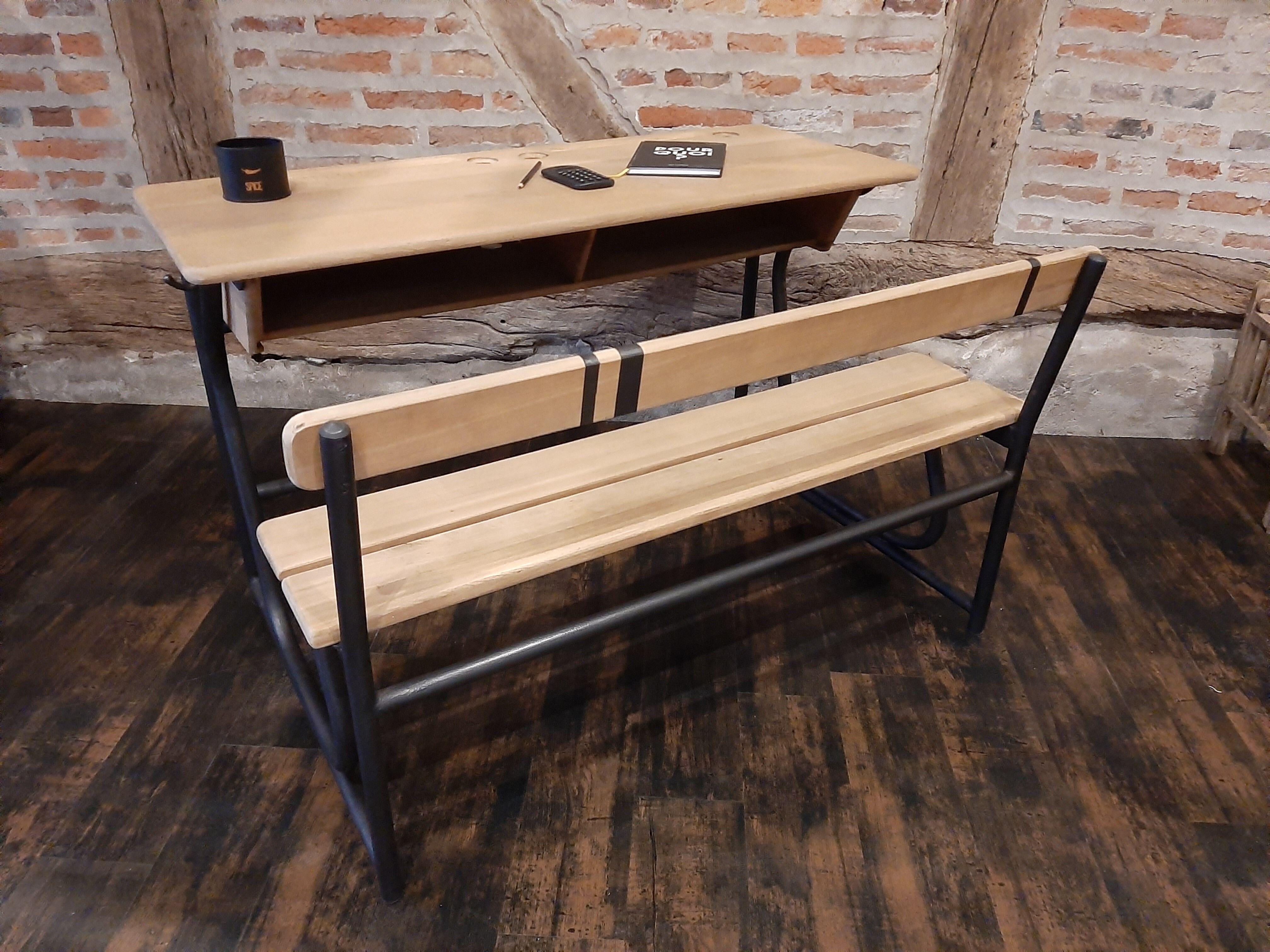 Two-seater schoolboys desk in oak