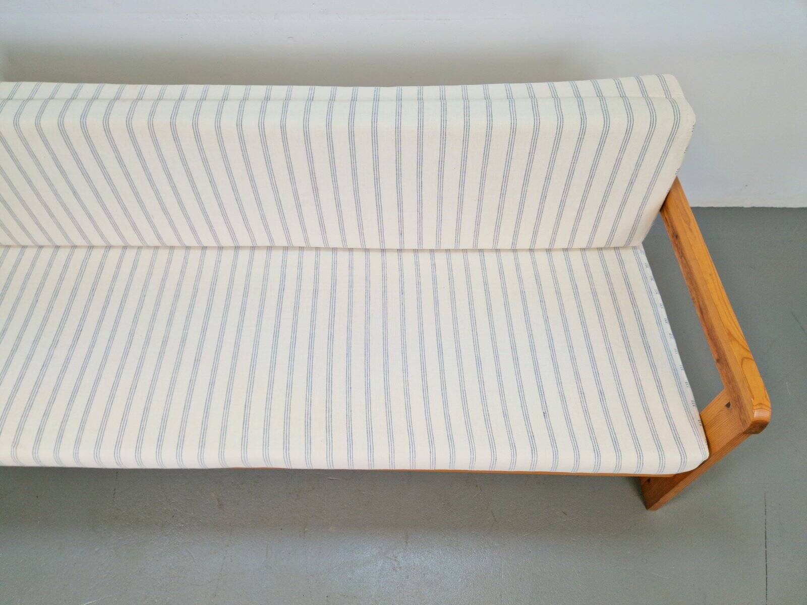 Lit de jour en pin scandinave moderne, années 1970