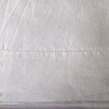 Paire de draps marqués LV