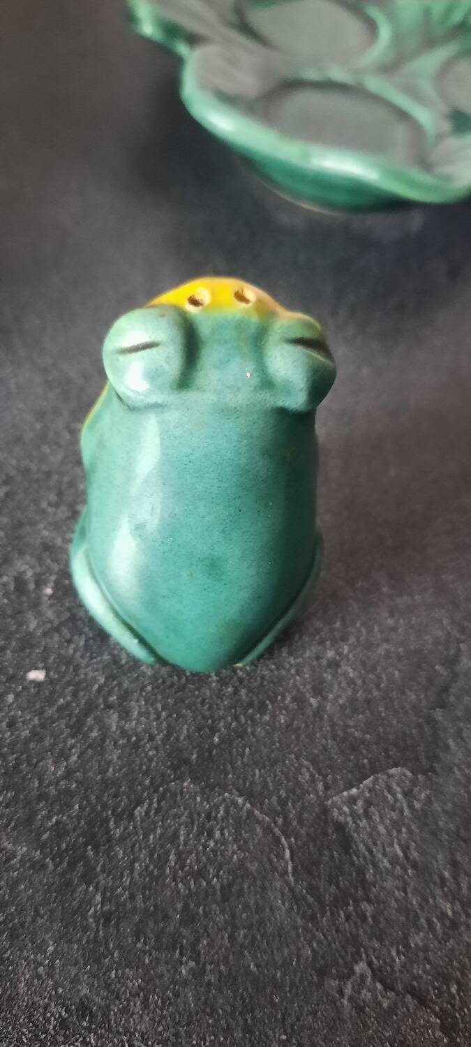 Vallauris salt and pepper shaker