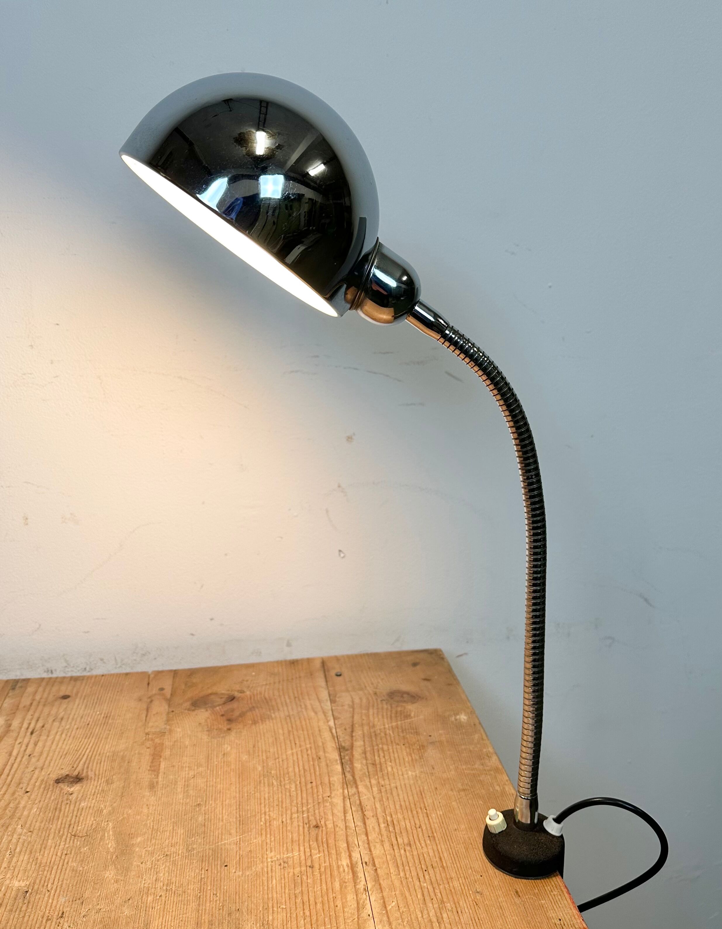 Vintage Chrome Italian Gooseneck Table Lamp, 1960s