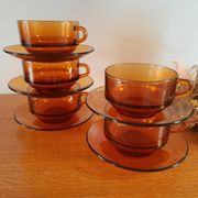 5 tasses et 5 soucoupes  couleur orange, brun