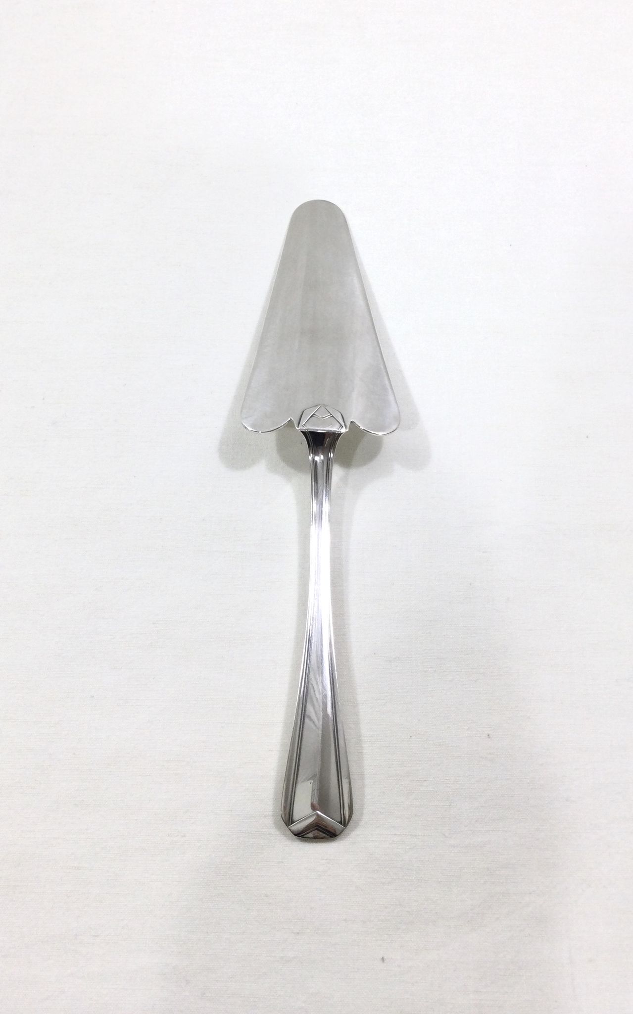 Christofle – Pelle à Tarte Modèle Chevron