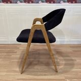 Fauteuil velours noir design scandinave 1950.