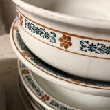 Complete dinner set by Saint-Amand
