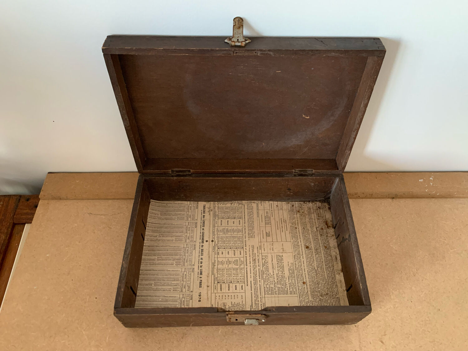 Caisse en bois ancienne