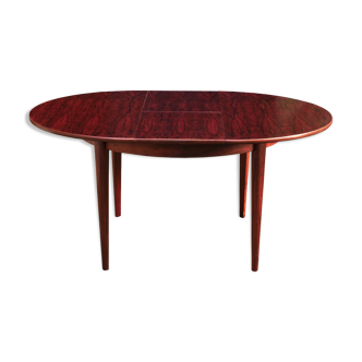 Rio rosewood dining table
