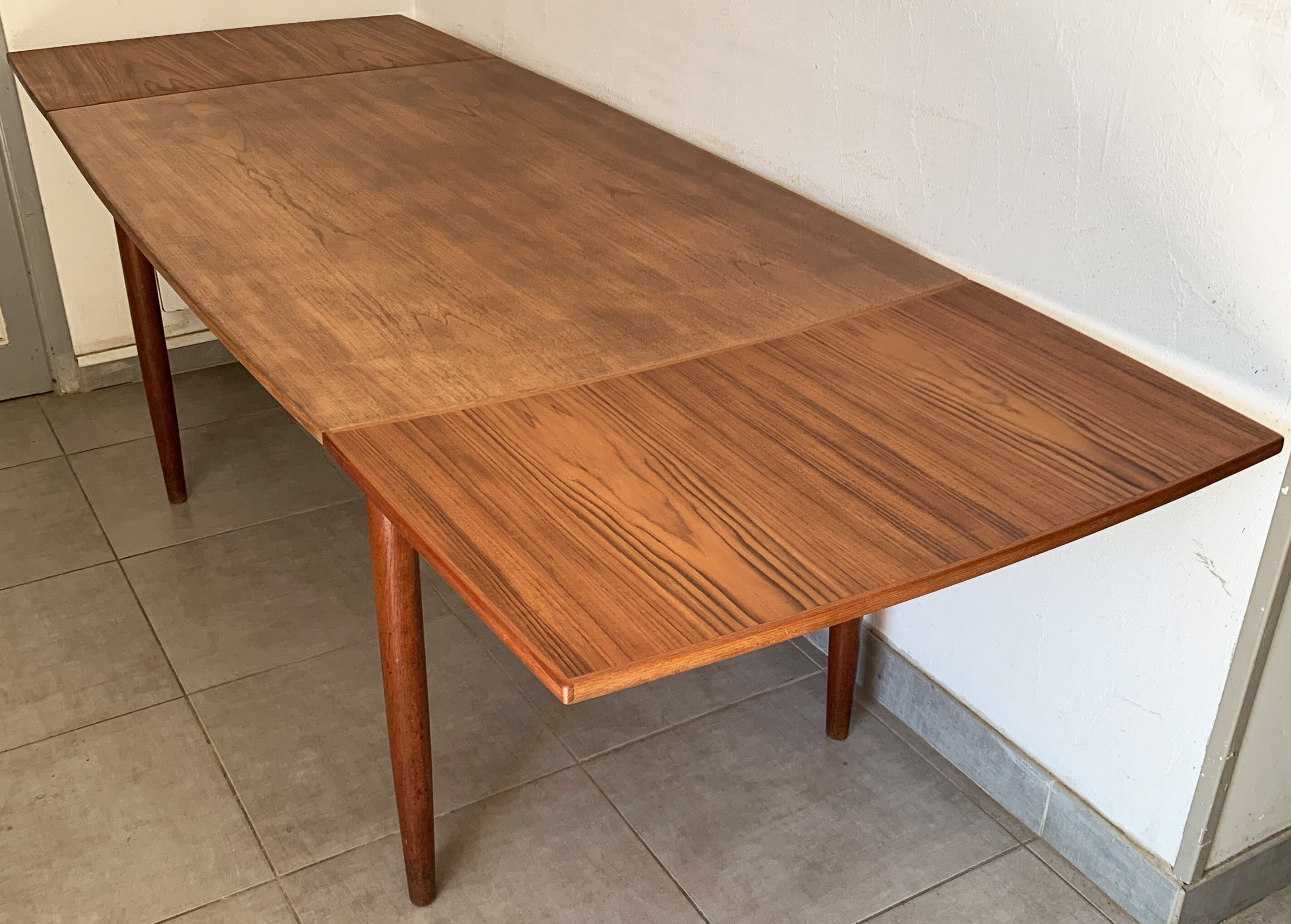 Vintage Danish dining table from the 60s extendable teak