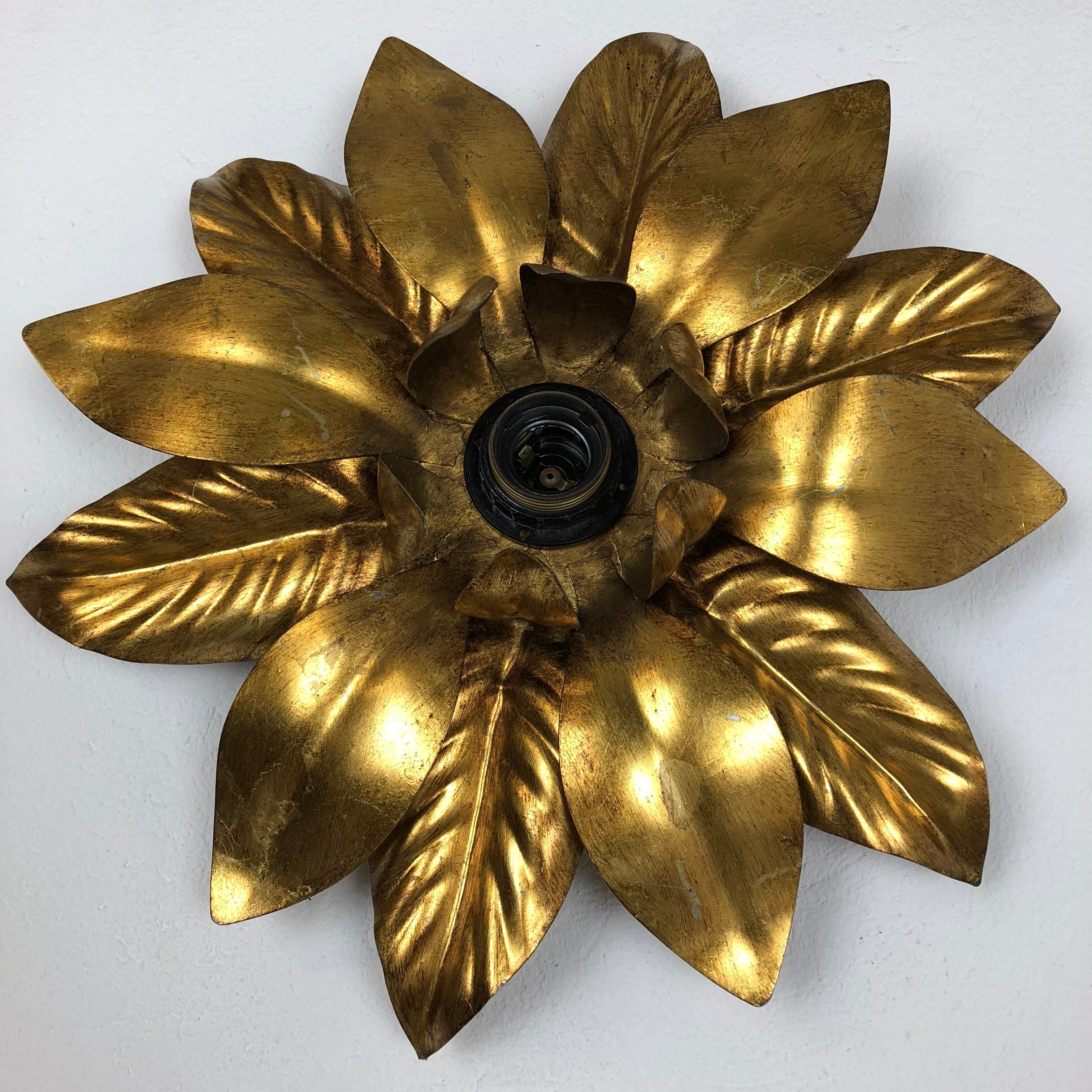 Set of 3 Golden Florentiner Leaf Theatre Wall Ceiling Light Sconces, Italy 1960s