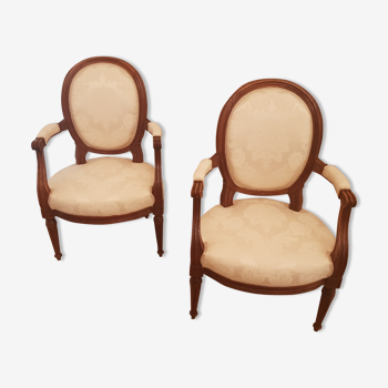 Paire de fauteuils époque Louis XVI vers 1780