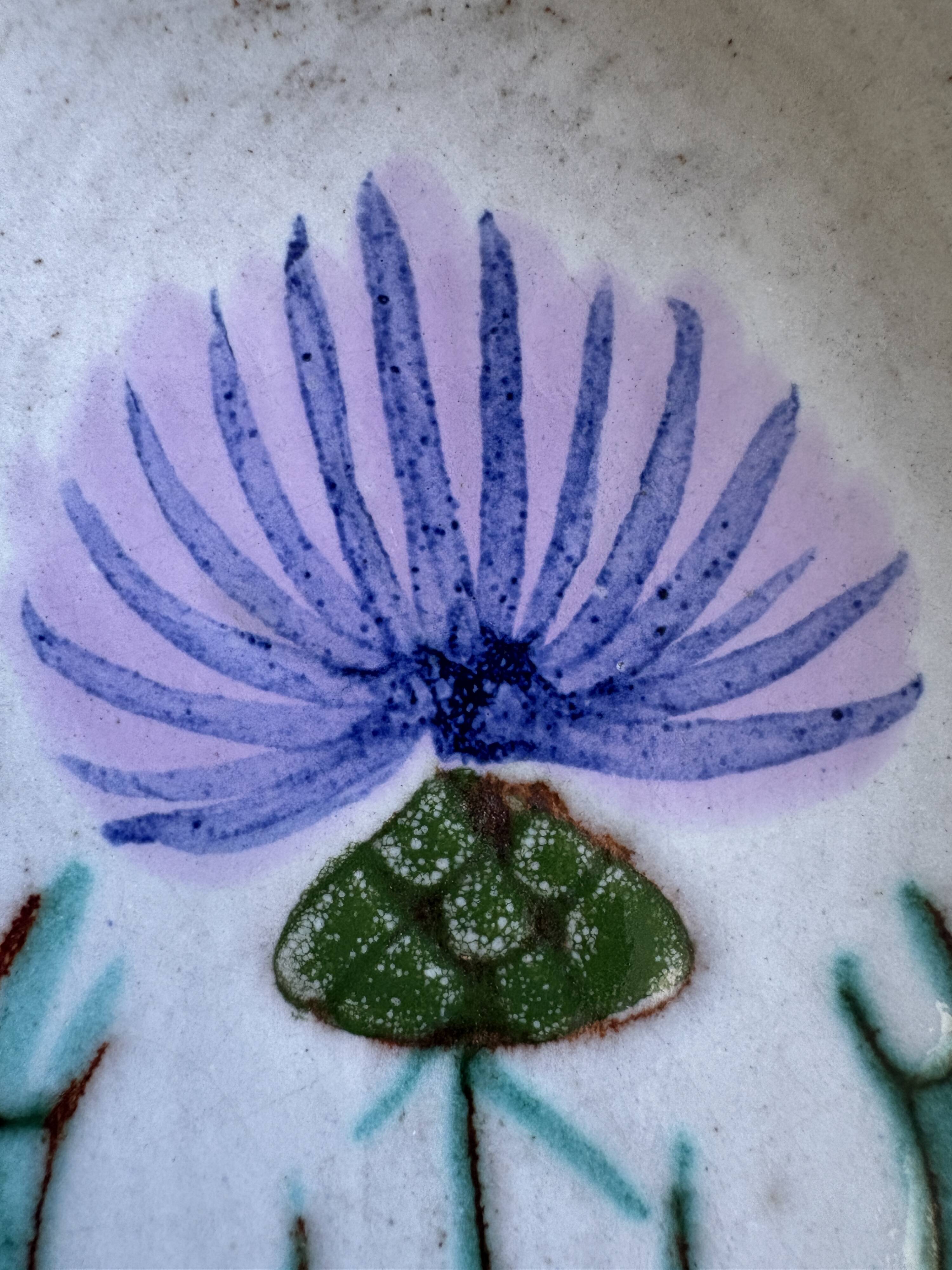Small Vallauris dish with thistle