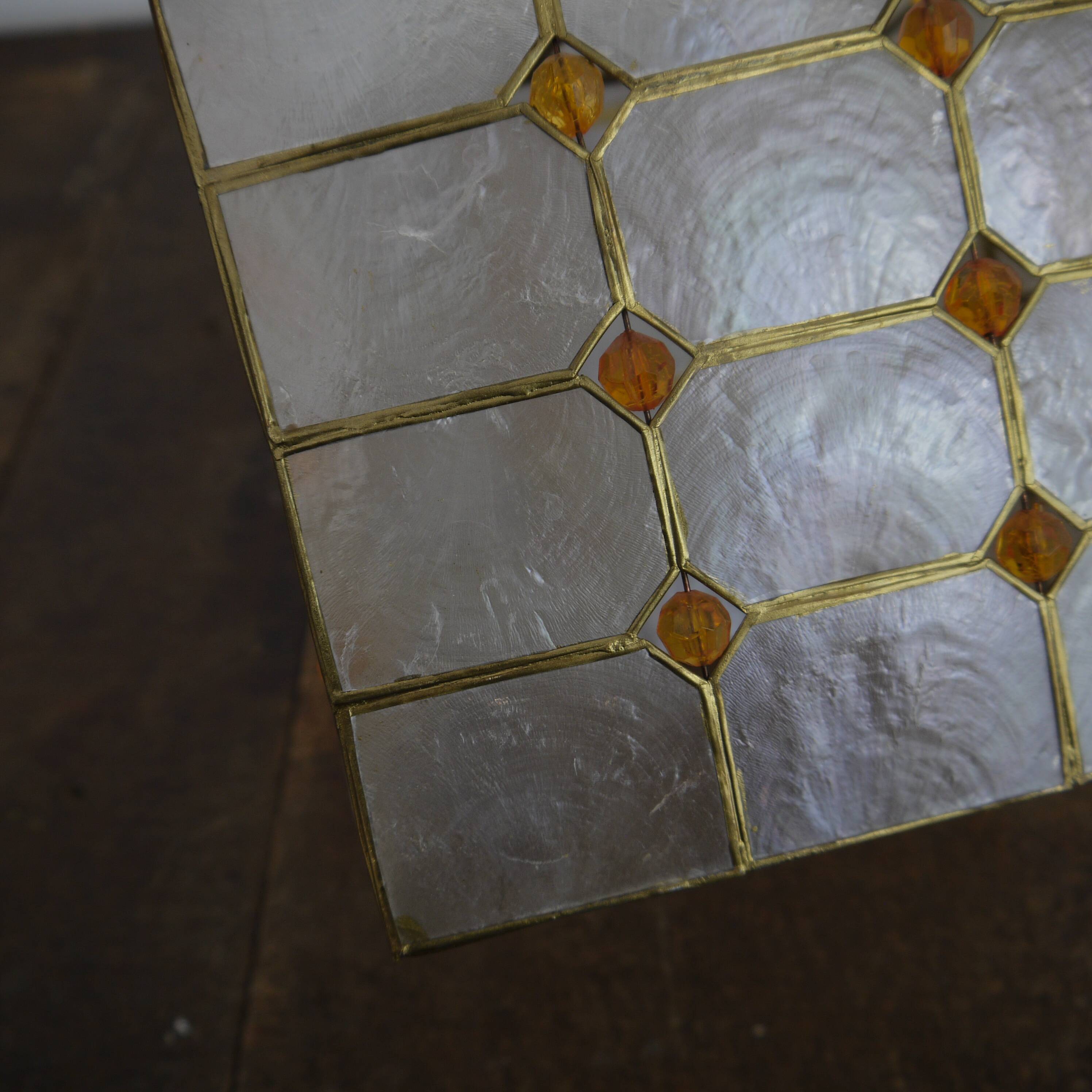 Hanging in square mother-of-pearl