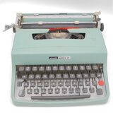 Typewriter, Olivetti Lettera 32