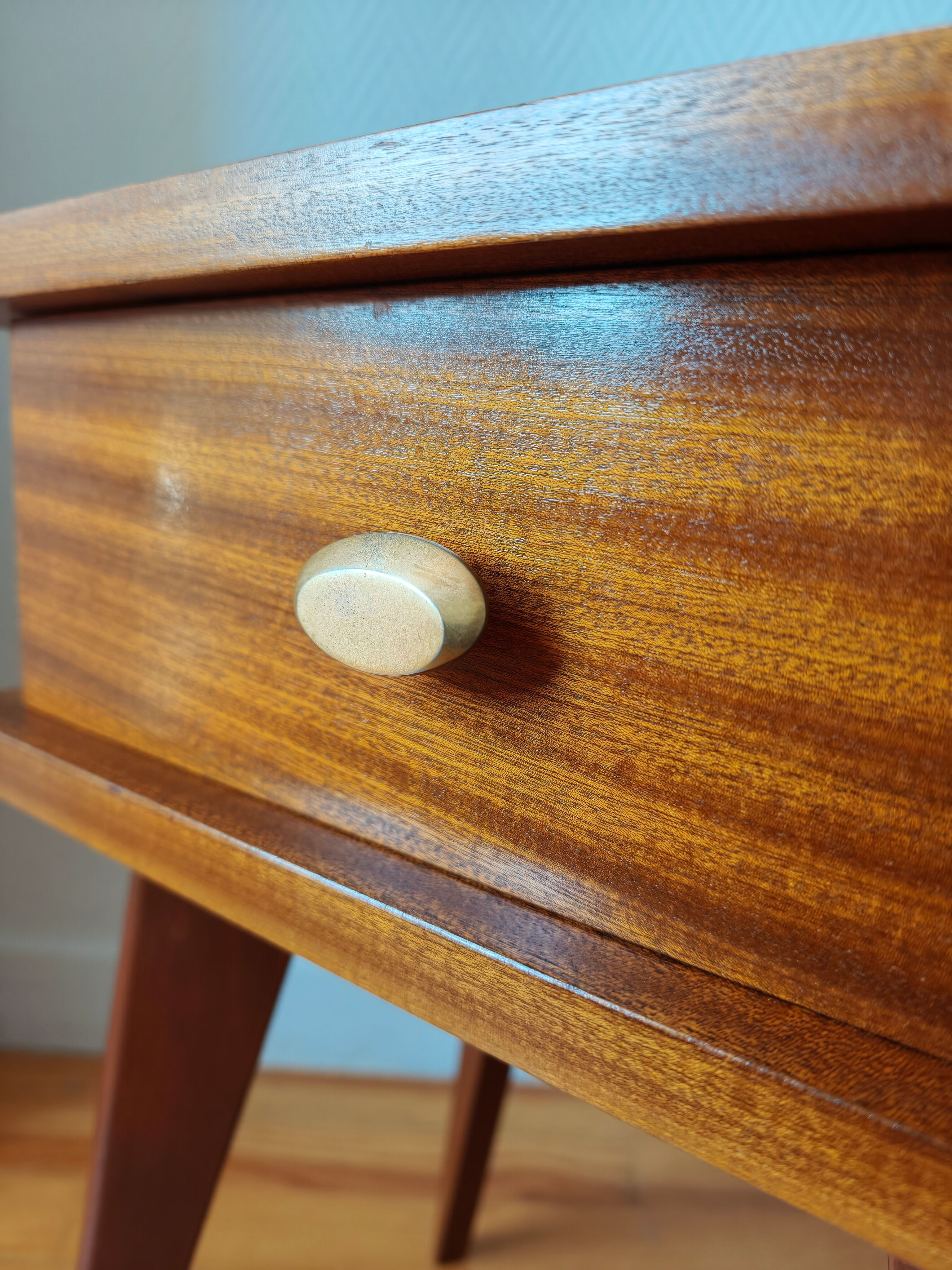 Paire de tables de chevet vintage Mid-century pieds compas