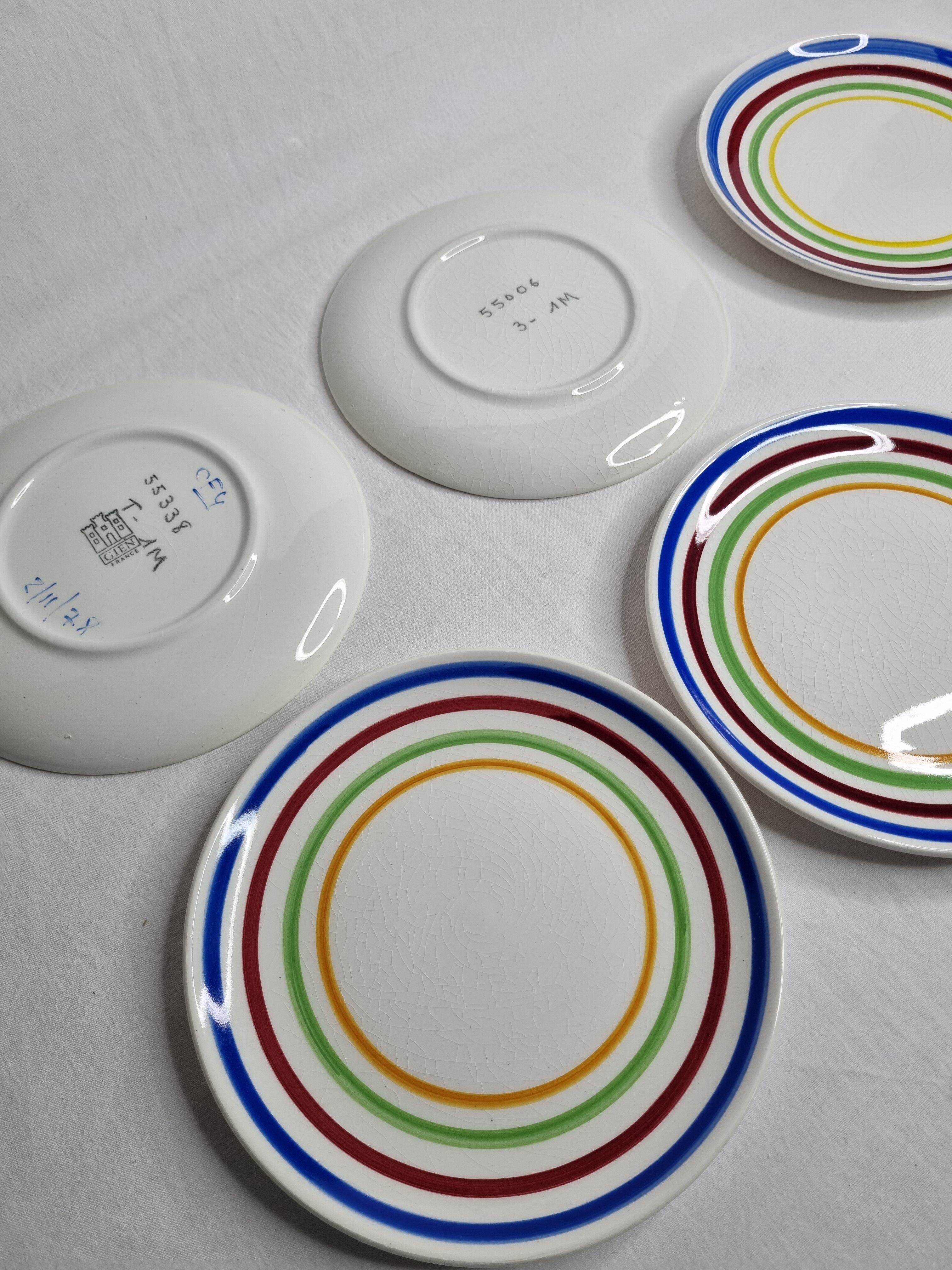 Six dessert plates in Gien earthenware, 19 cm