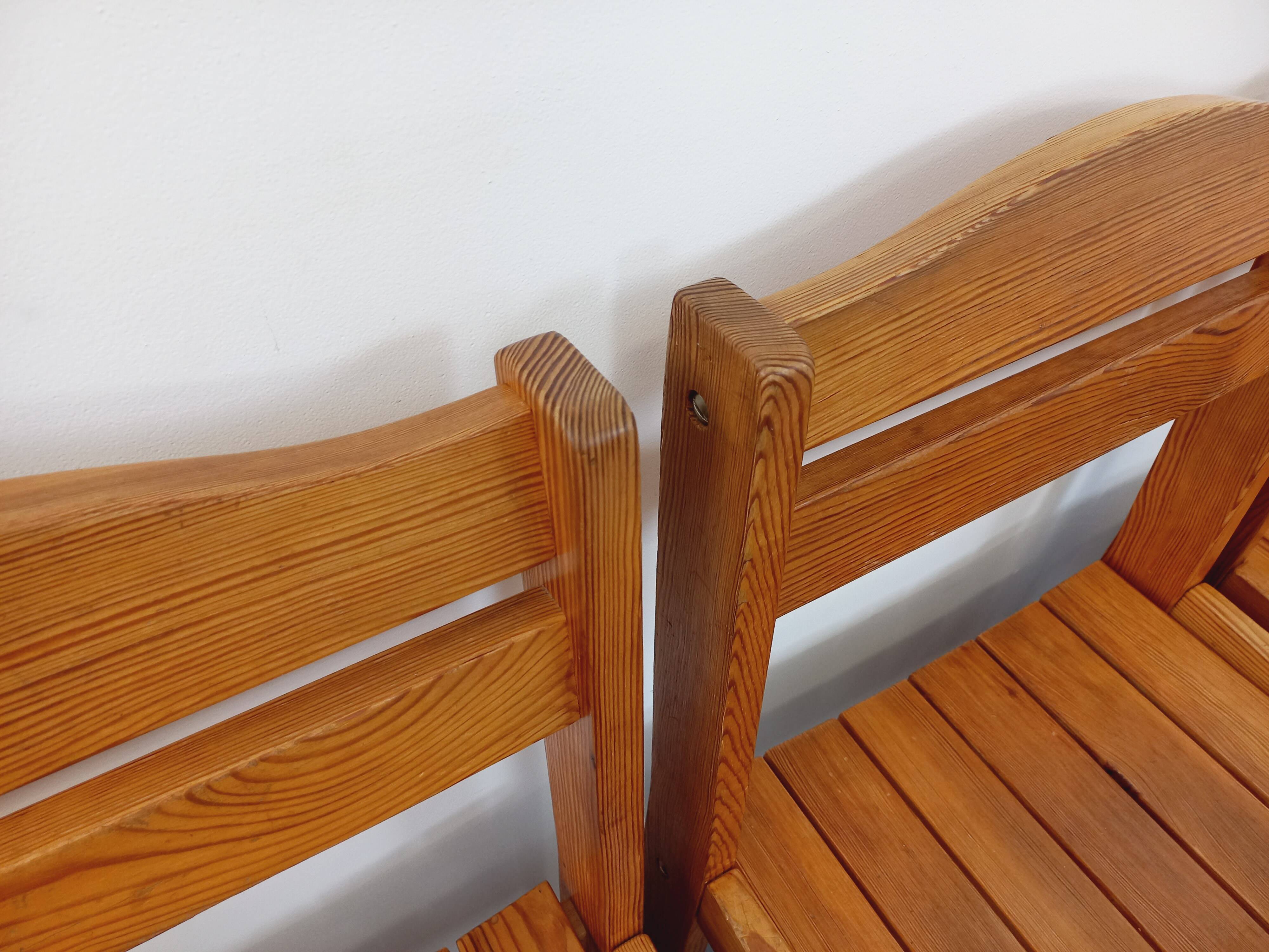 Set of 4 vintage pine chairs from the 70s