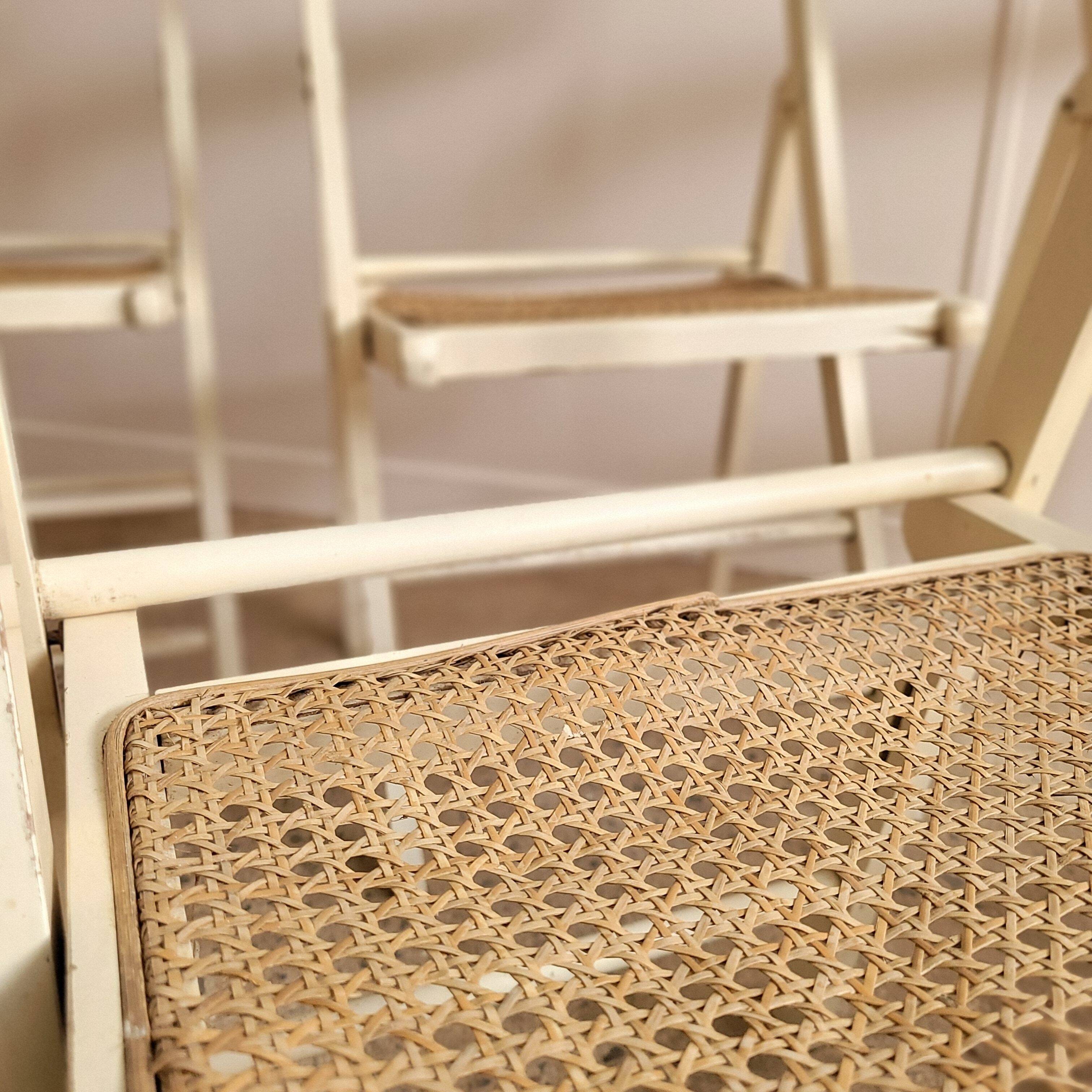 Lot de chaises pliantes cannées