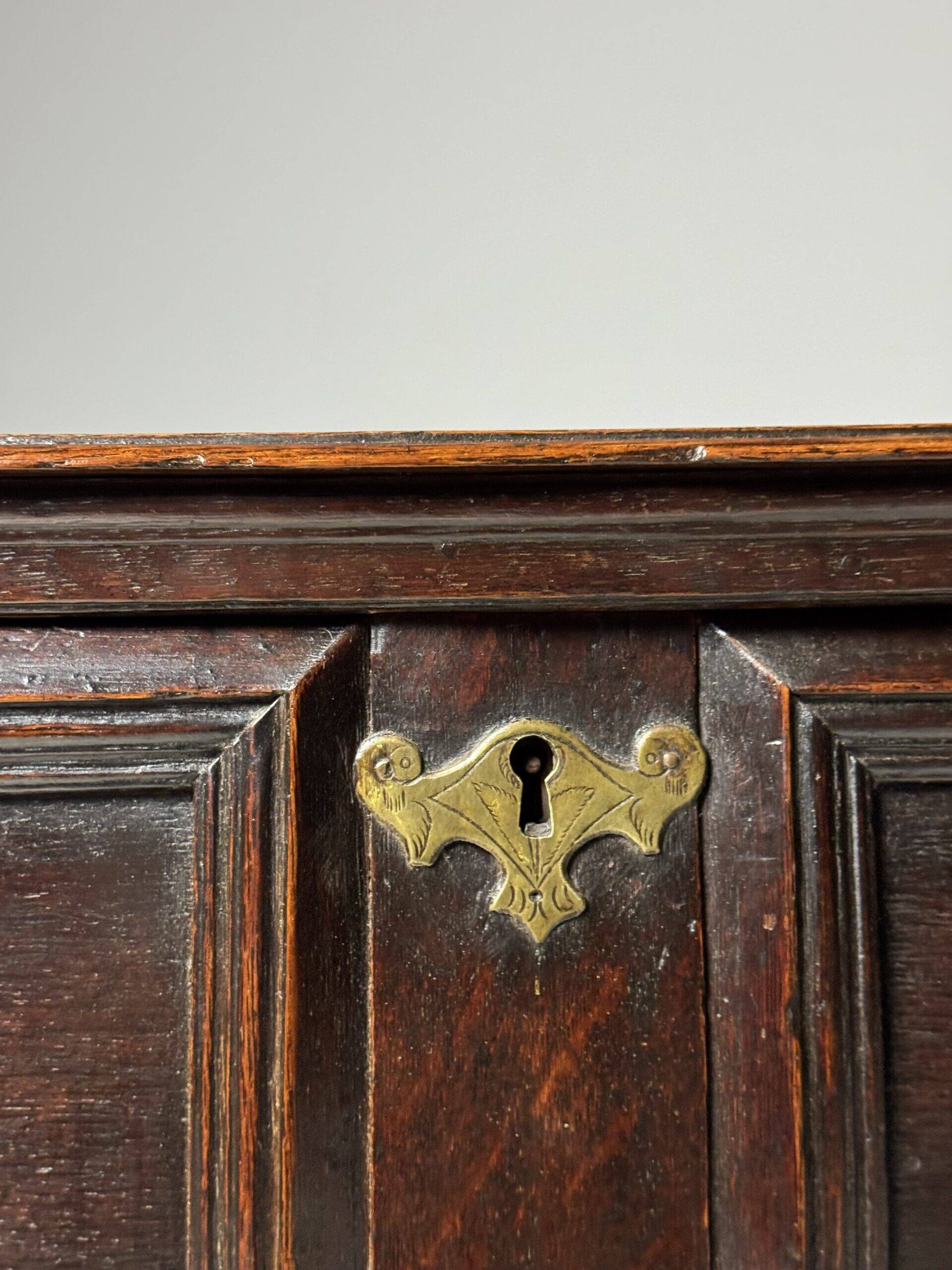 English chest of drawers 17th century oak