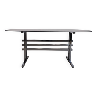 Grande table en verre fumé chrome années 70