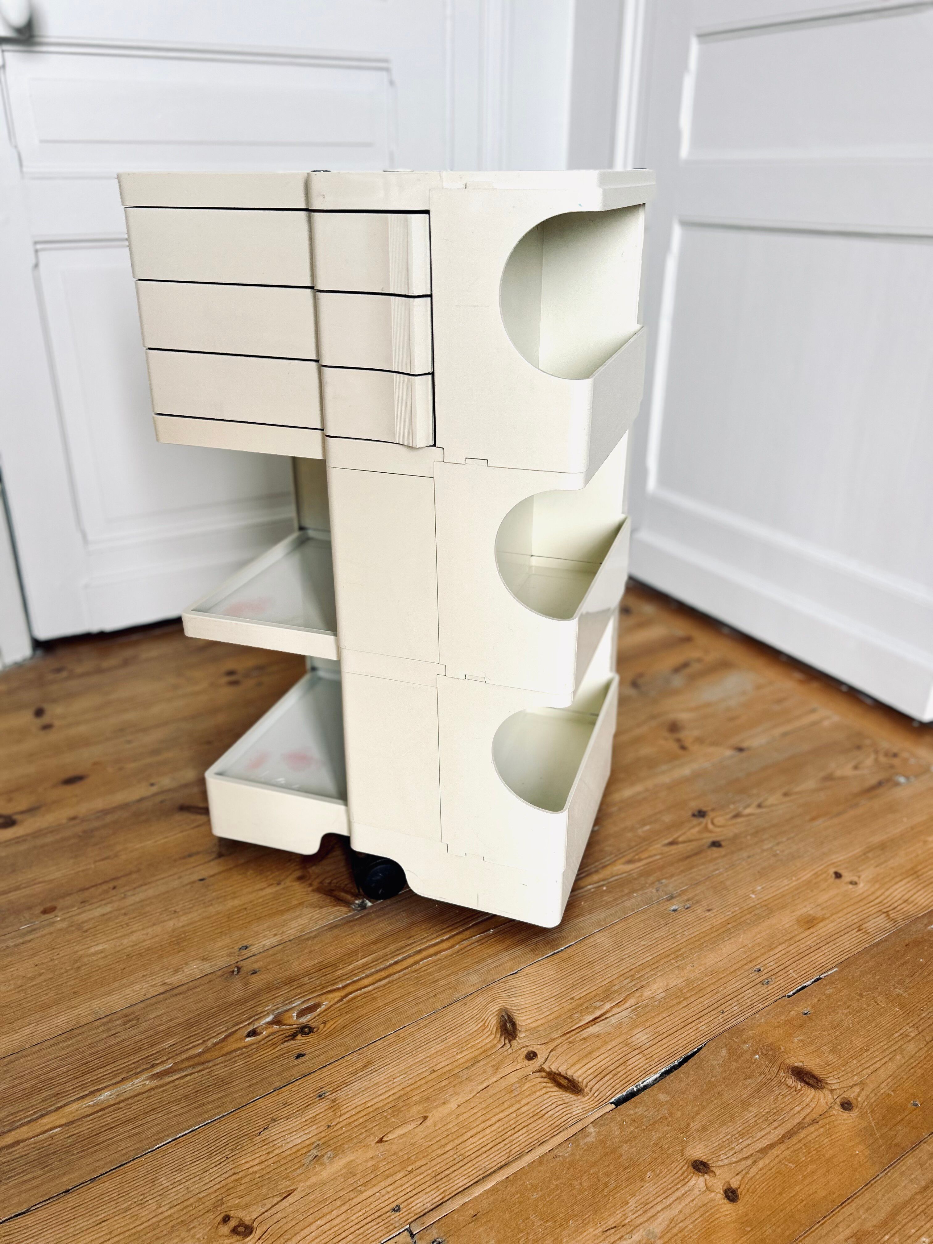 Joe Colombo storage furniture