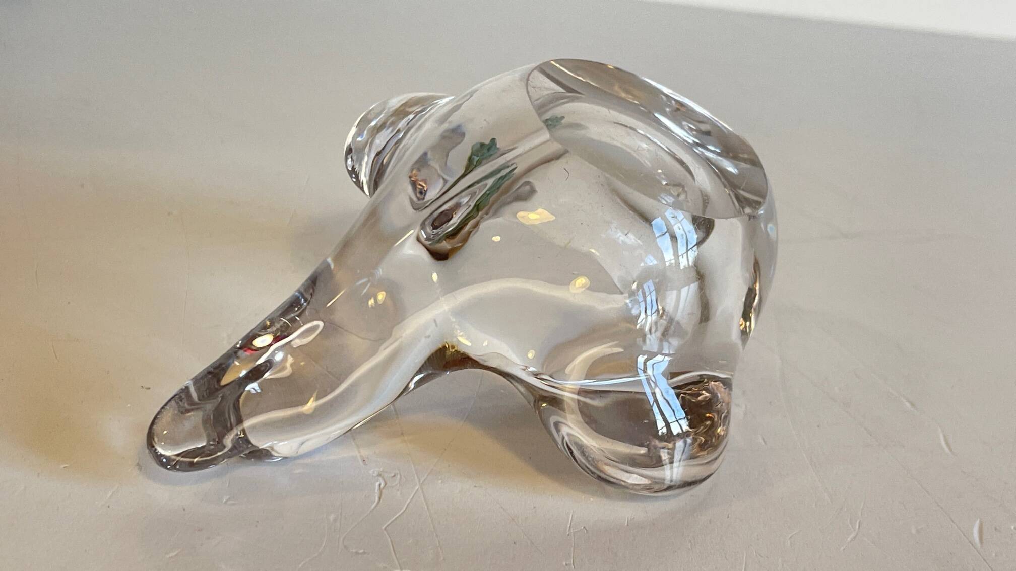 Empty crystal pocket in vintage bird shape