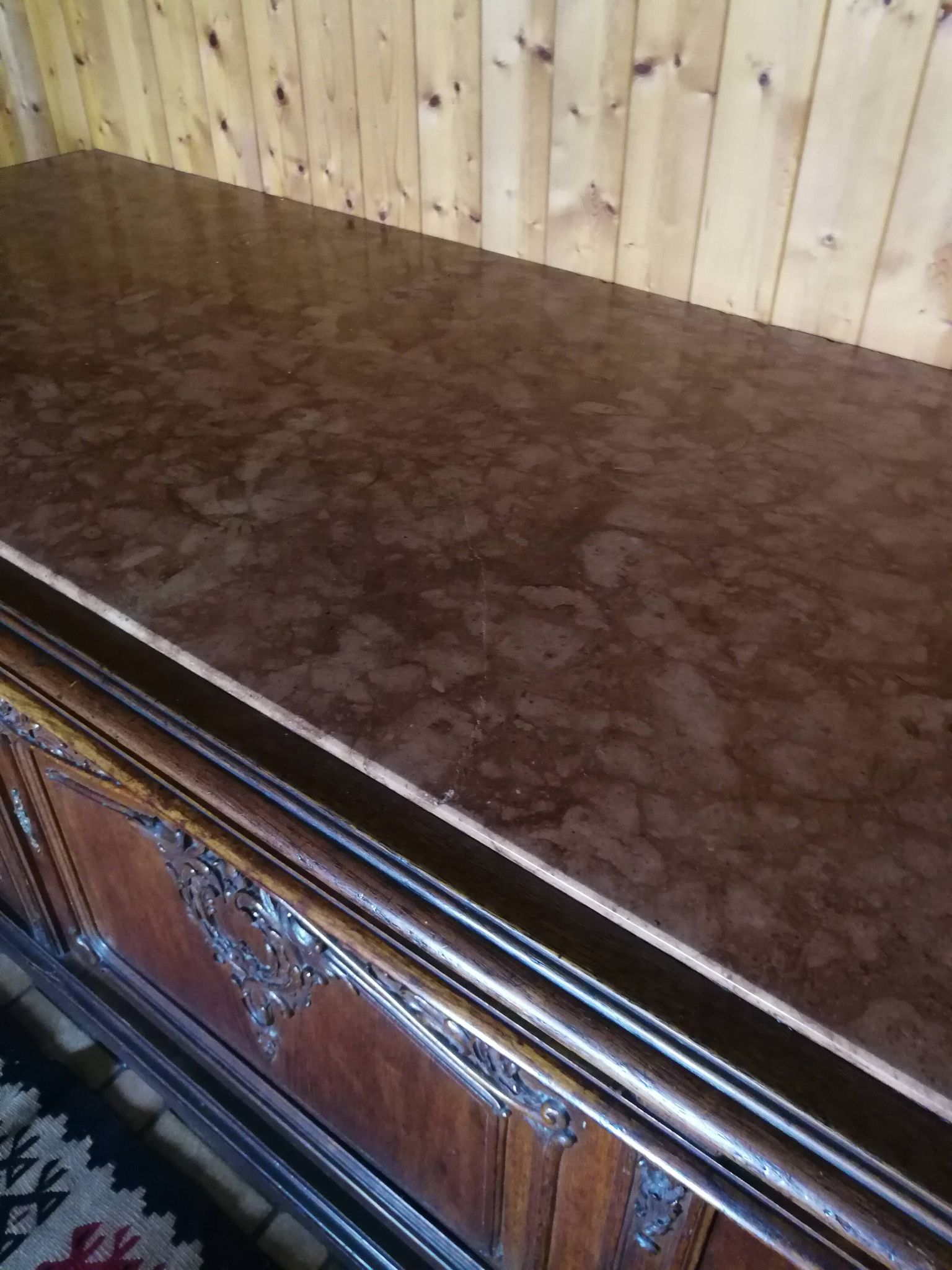 Buffet from the late 19th century with pink-brown marble in Louis XV style.