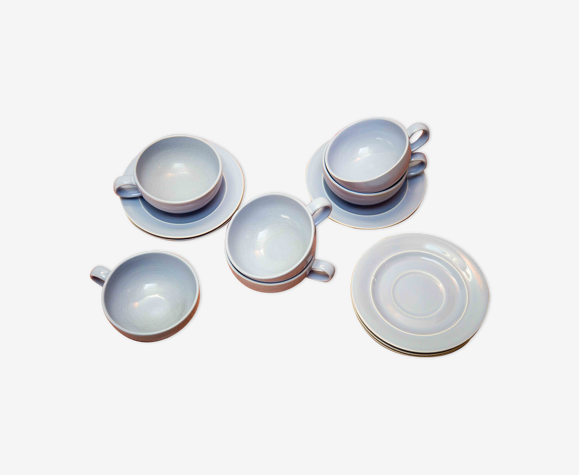Tasses en céramique couleur lavande