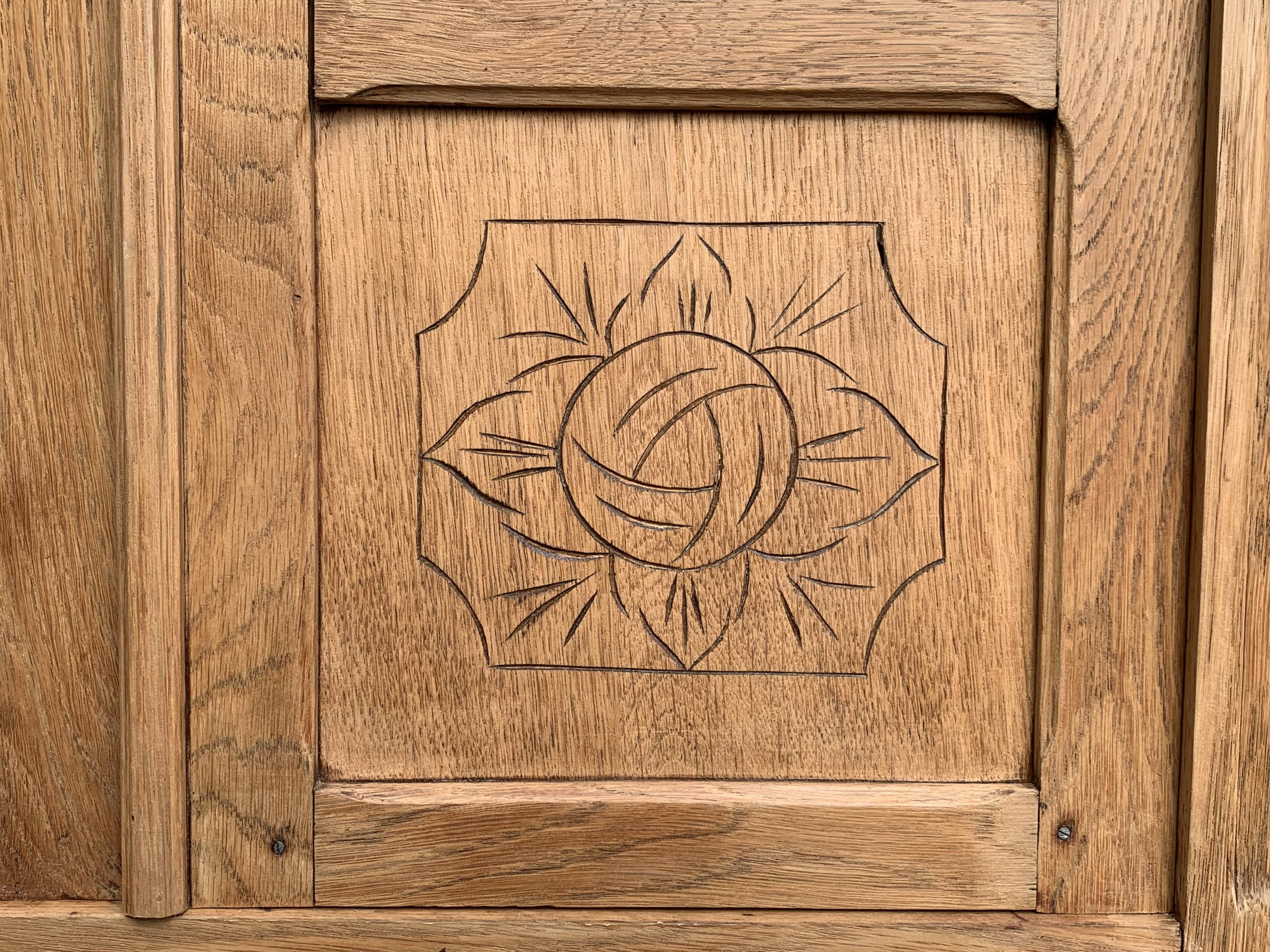 Parisian glass cabinet art deco raw wood 1930