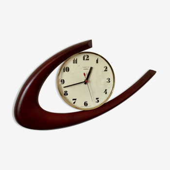 Boomerang Clock Featured