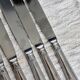 6 couteaux anciens en inox - Décor feuillage