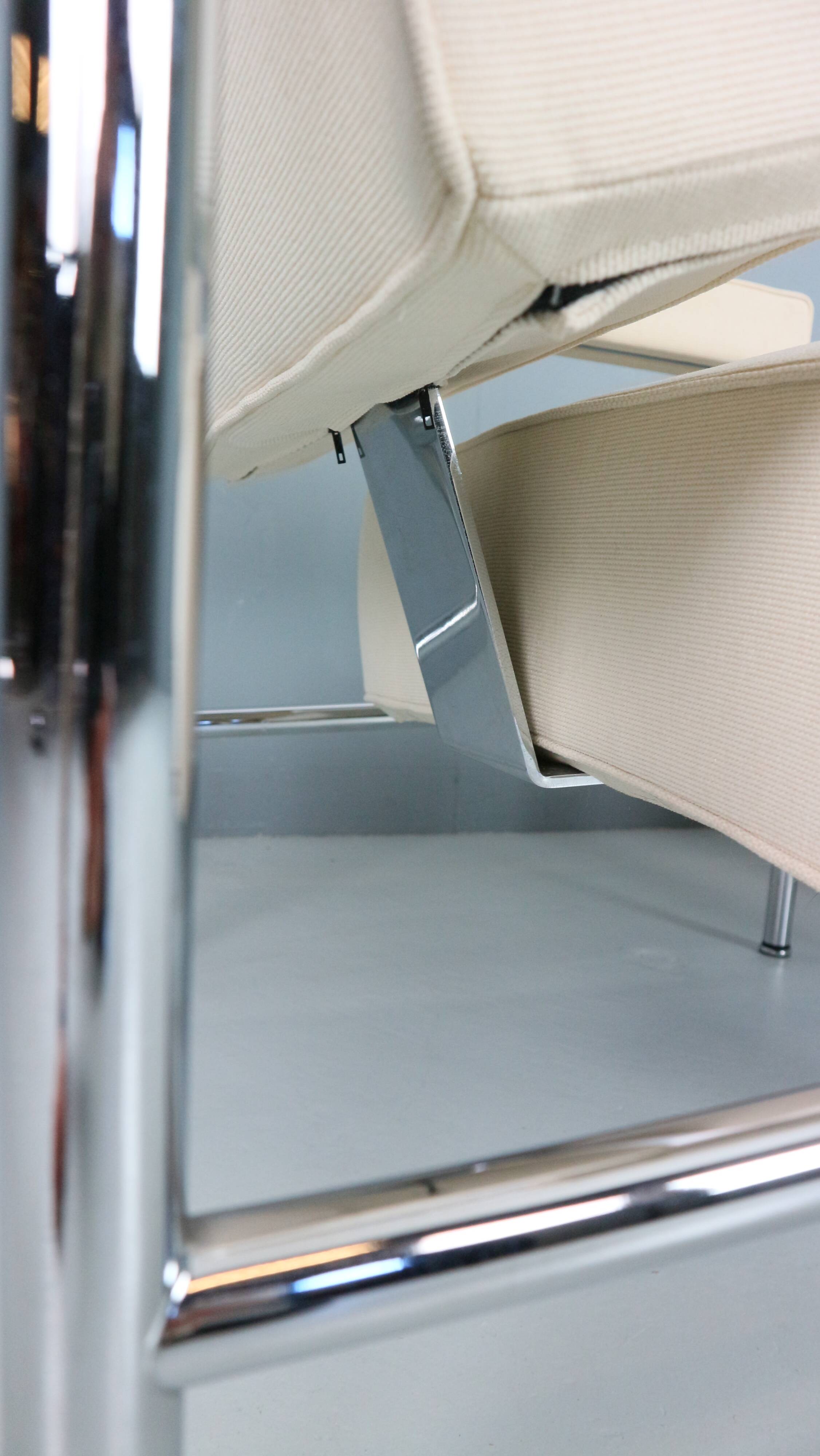 2x Fauteuil Wagon Fumoir LC 13 Le Corbusier, 1931