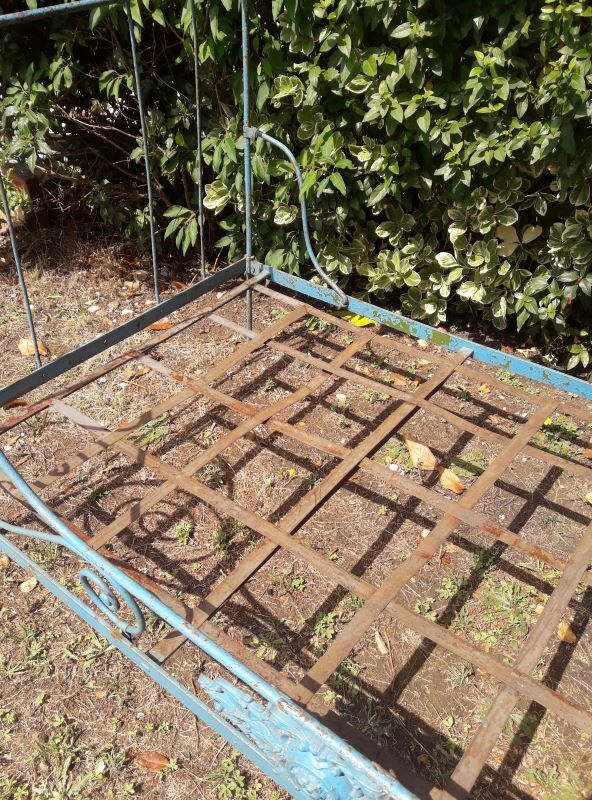 Folding iron bed XIX°